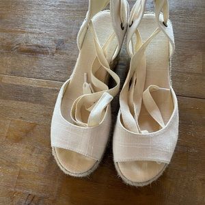 Soludos sandals in cream canvas size 9